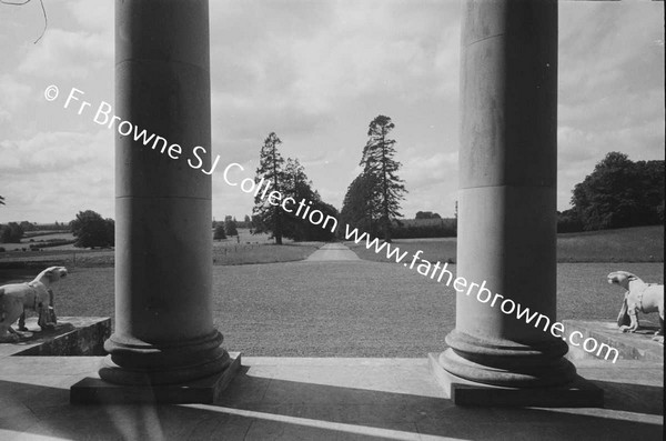 WELLINGTON AVENUE THROUGH PILLARS OF PORCH